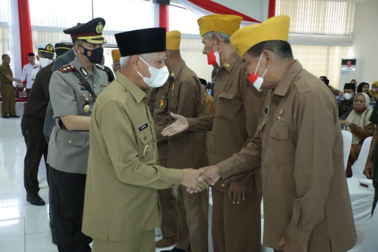 Bupati Asahan Ramah Tamah Dengan Perintis Kemerdekaan dan Veteran