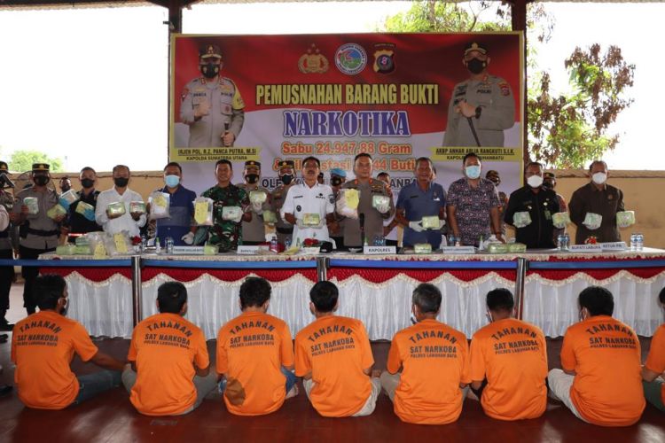 Polres Labuhanbatu Musnahkan Puluhan Gram Sabu dan Ribuan Butir Ekstasi