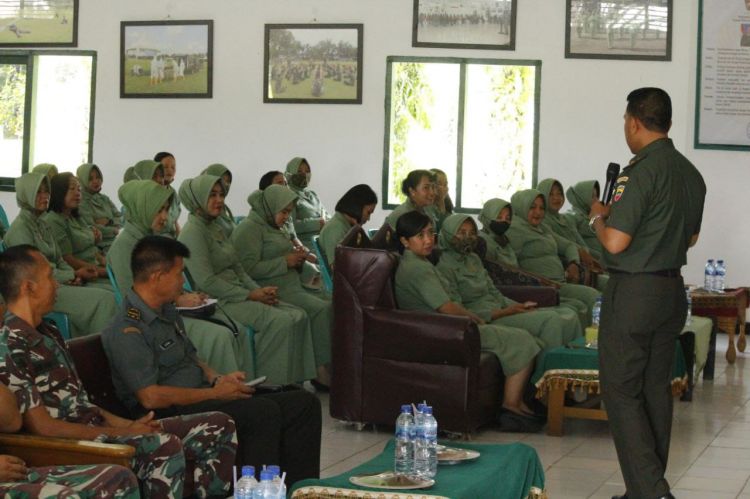 Tim Pembinaan Mental Rohani Kodam I/BB Beri Pembekalan Prajurit dan Persit Yonif Mek 121/MK