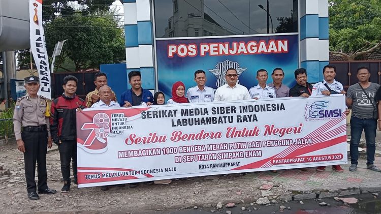 Sambut HUT RI ke 78, SMSI Labuhanbatu Raya Bagikan 1000 Bendera Merah Putih