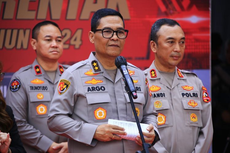 Polri Bedah Rumah 558 Bangunan dalam Rangka Hari Bhayangkara ke-78