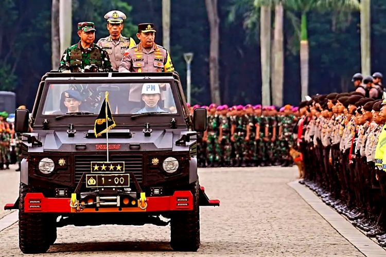 Apel Gelar Pasukan Ops Ketupat, Kapolri Ungkap Upaya-Strategi Wujudkan Mudik yang Aman dan Nyaman