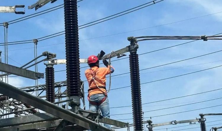 Sambut HUT RI ke 80, PLN ULTG Glugur Sukses Lakukan Pemeliharaan Rutin pada Bay Penghantar Namorambe-Galang 2