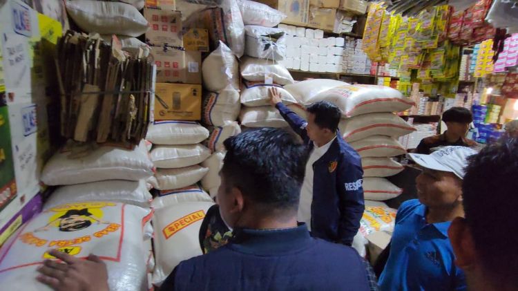 Sidak Gudang Beras Pasar Muara Angke, Kapolres Priok Bakal Tindak Tegas Jika Ada Penimbunan