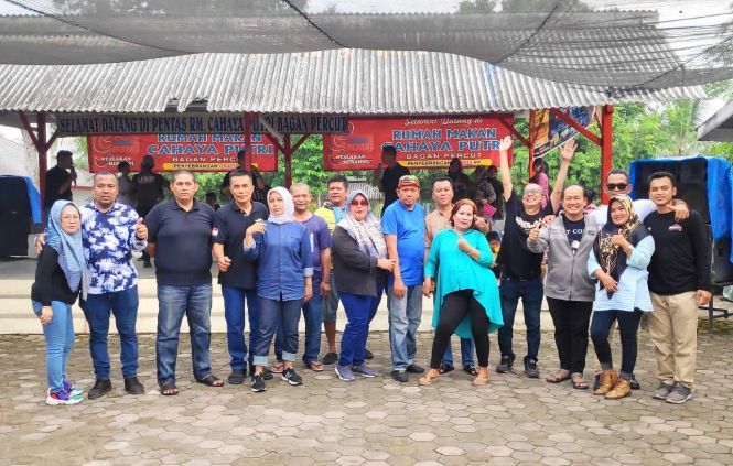 Konvoi Komunitas Penikmat Kecepatan Tinggi Era 90an Hadirkan Kebersamaan