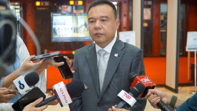 Prabowo Dikerjain Baliho Siluman