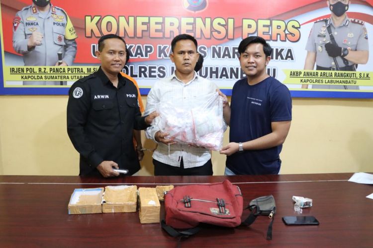 Satresnarkoba Polres Labuhanbatu Amankan Ribuan Pil Ekstasi, Dua Tersangka Ditangkap