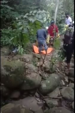 Jangan Dibaca Kalau Gak Tahan ! Jasad Cewek Berseragam SMA Terpisah