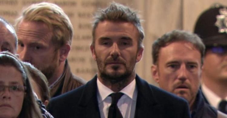 Beckham Rela Antre 12 Jam, Demi Penghormatan Terakhir Untuk  Ratu Elizabeth II