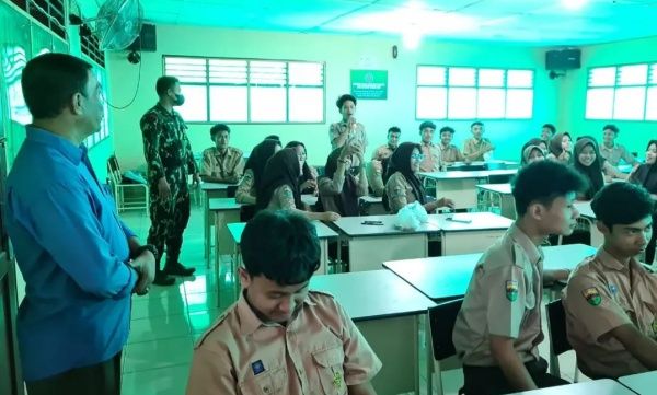 Batalyon A Brimob Sumut Sambang Sekolah Sosialisasi Penerimaan Polri