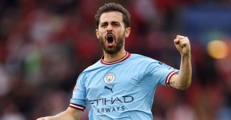 Maaf Barca, Silva Nggak Minat Ke Camp Nou