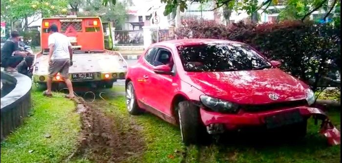 Knalpot Mobil Bocor? Begini Cara Mengatasinya