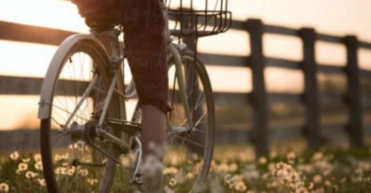 Ayah Ditemani Balita Sepeda-an 11 Ribu Km