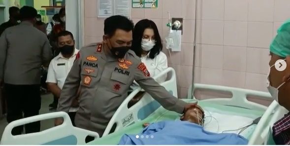 Kapolda Sumut Jenguk Bocah di Karo yang Dianiaya Paman dan Bibi
