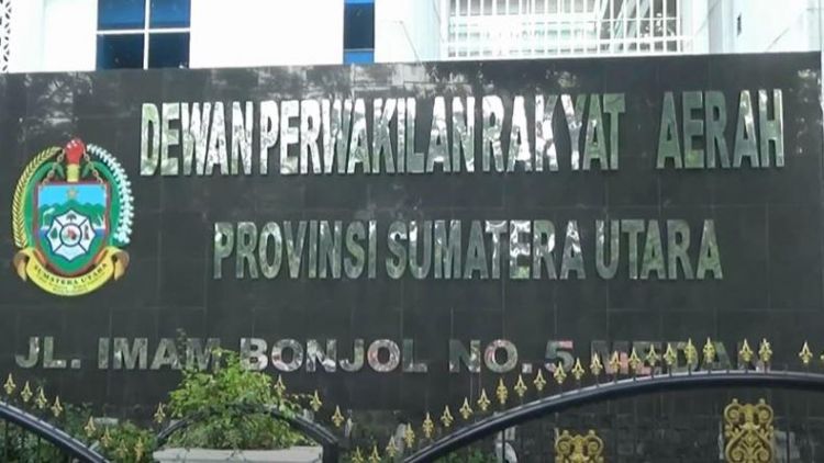 Enaknya....Kerja 5 Tahun,  Dapat Pensiun Seumur Hidup