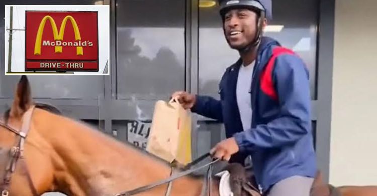 Naik Kuda, Antre di Drive The Restoran