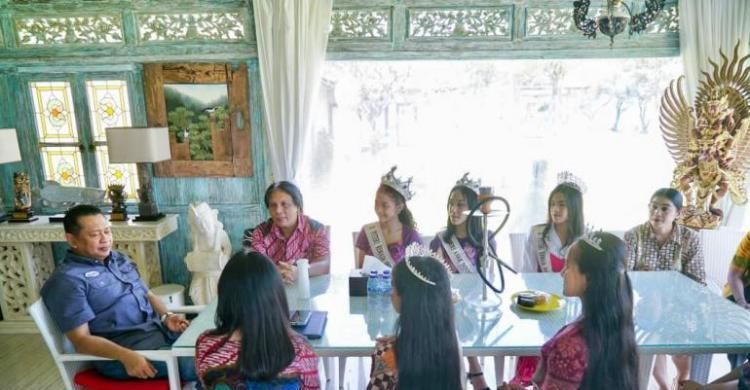 Puteri Anak dan Remaja Indonesia Bali Diajak Sebarkan Vaksin Ideologi