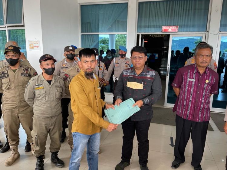 Pelamar Perangkat Desa Di Taput Setor 3,4 Miliar