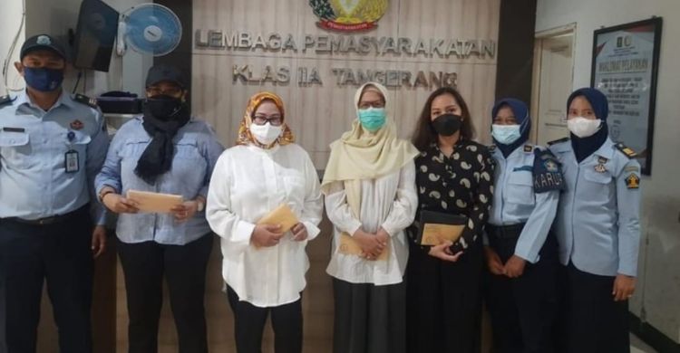 Parade Koruptor Bebas Menyakitkan Rakyat