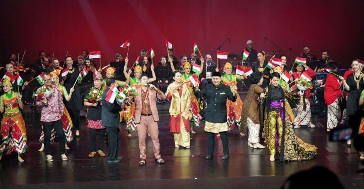 Indonesia Raya Berkumandang Di National Theater Of Hungary
