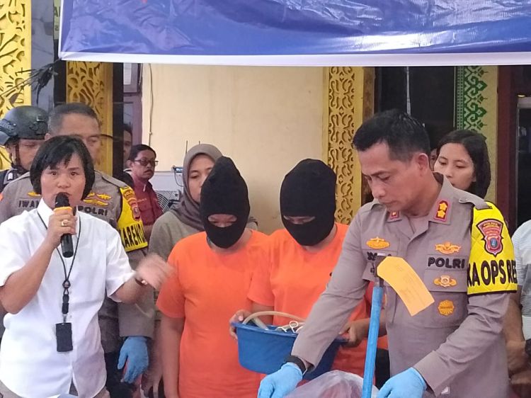 Pasangan Ini, Awalnya Nikmat dan Berlanjut Menjadi Sengsara