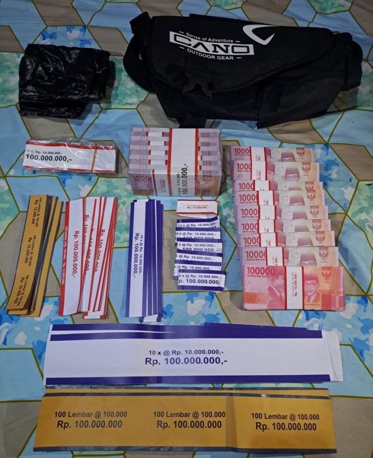 Bareskrim Gerebek Percetakan Uang Palsu di Bekasi