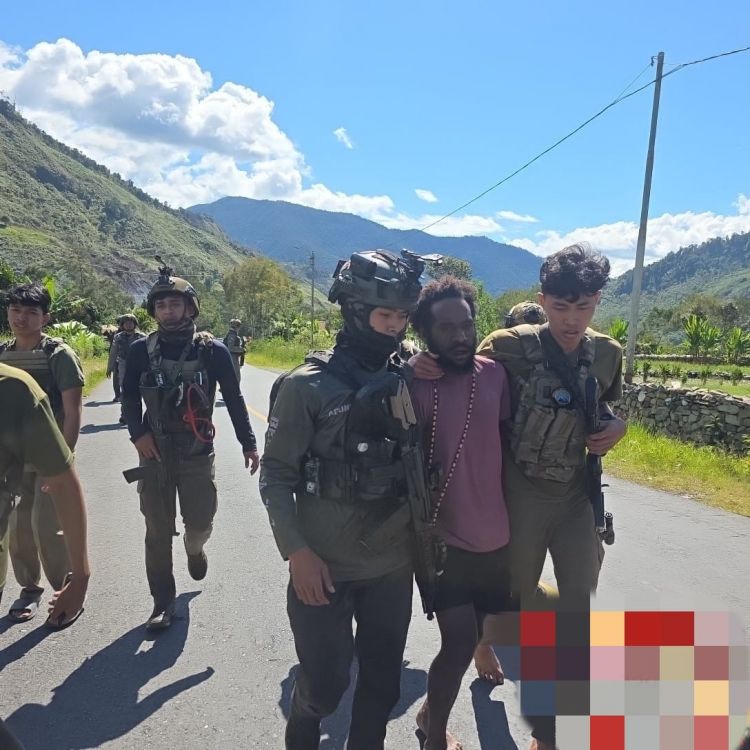 Satgas Ops Damai Cartenz Bongkar Jaringan Pemasok Amunisi KKB di Puncak Jaya