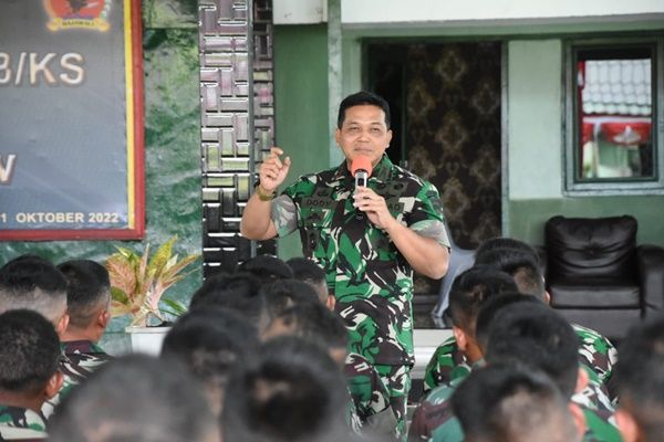 Danrem 023/KS Motivasi Prajurit Yonif 123/RW
