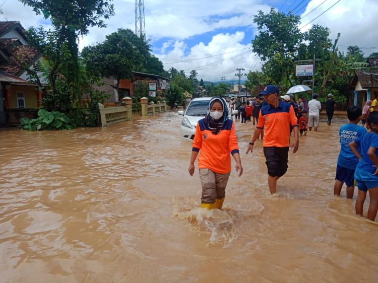 Banjir yang Genangi 15 Pekon di Tanggamus Lampung Mulai Surut