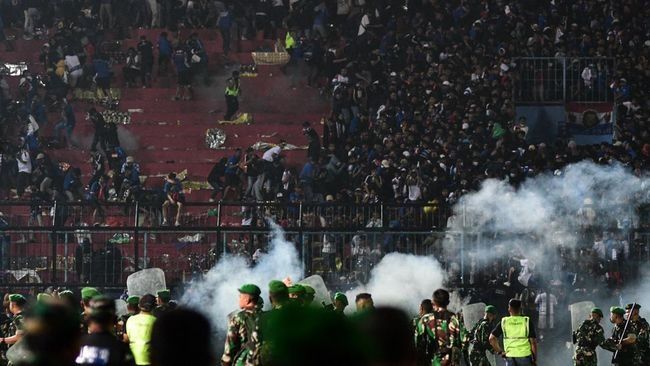Buntut Tragedi Kanjuruhan, Ketua Panpel Arema FC Disanksi Seumur Hidup
