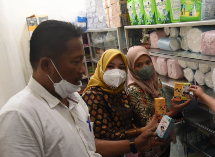 Soal Pelarangan Pemakaian Obat Sirup, Dinkes Medan Sidak Apotek