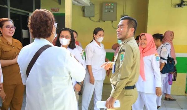 Wabup Labura Sidak Puskesmas Aek Kanopan