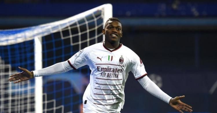 Rossoneri Ngejar Mimpi, Si Nyonya Tua Merana