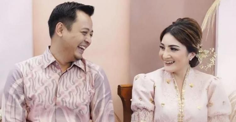 Kiki Amalia Dipinang Fans