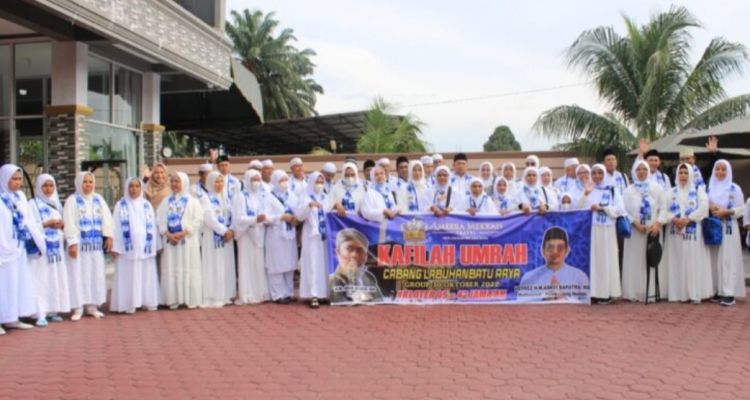 Bupati Labuhanbatu  Lepas 51 Jemaah Umroh