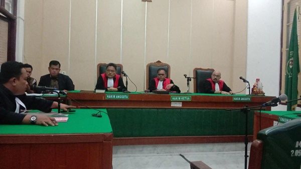 Fakarich Dituntut 8 Tahun Bui