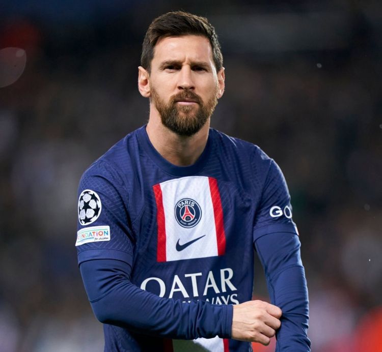 Iniesta 'Ngarep' Messi bisa Kembali ke Barcelona