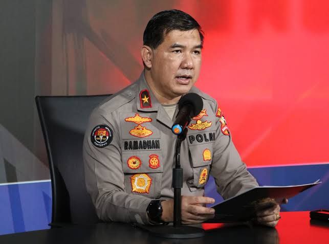 Kapolri Tunjuk Irjen Imam Widodo sebagai Dankorbrimob dan Mutasi 6 Kapolda