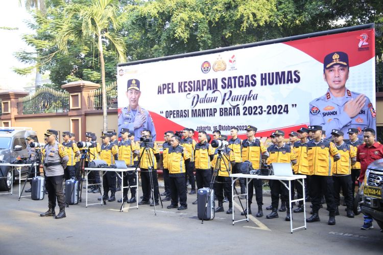 Irjen Sandi Cek Kesiapan Satgas Humas dalam Pengamanan Pemilu 2024
