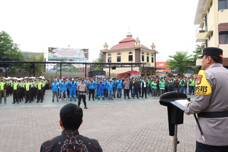 Gelar Apel Siaga, Warga dan Polisi Kompak Jaga Kamtibmas di Pelabuhan Tanjung Priok