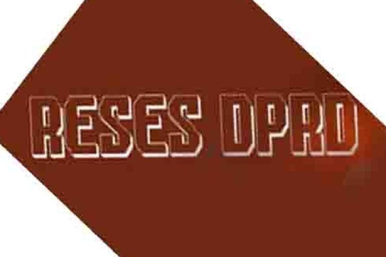 Duh, Diimingi Ampau, Warga Hadir Reses Anggota Dewan Ini Malah Diberikan Paper Bag Kosong