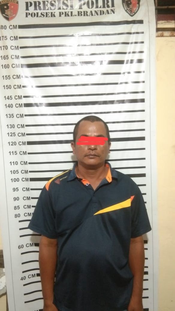 Abang Bacok Adik di Warung Tuak