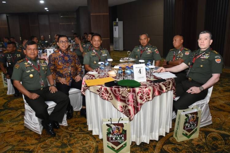 Pangdam I/BB Hadiri Mubes IKAS dan Pelantikan Pengurus Ikatan Keluarga Alumni Seskoad 2022-2025