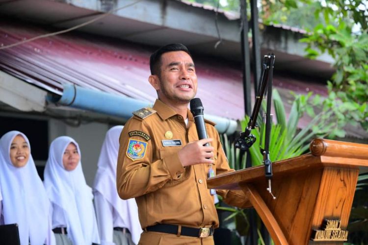 Wabup Labura Minta Para Pelajar Jauhi Tawuran