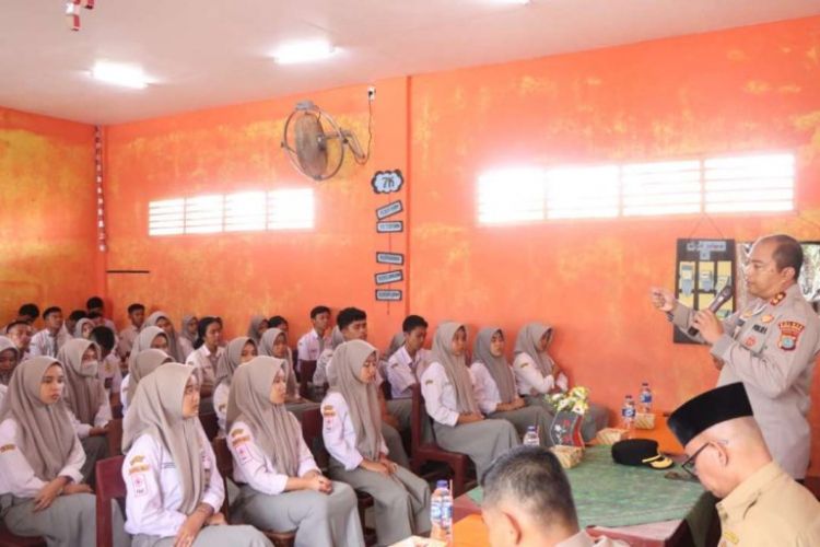 Kapolres Sergai Ajak Pelajar Bijak Bermedia Sosial