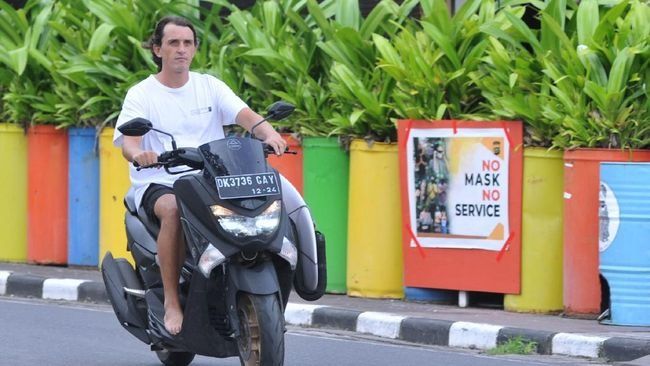 Bule Ditilang ETLE Bisa Dicekal Pulang Kampung