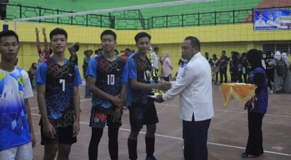 SMK Siti Banun dan SMAN I Rantau Utara Menangkan Kejuaraan Bola Volly Antar Pelajar SMA se Kabupaten Labuhanbatu