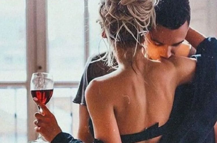 Senang Seks Anal, Ini Bahayanya Bagi Cewek!