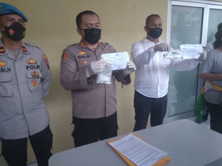Rebut Pistol Polisi, Pengedar Narkoba Tewas Tertembak