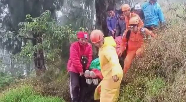Tragis! Rayakan Ultah di Puncak Gunung Agung, Bule Amerika Tewas Terjatuh di Jurang